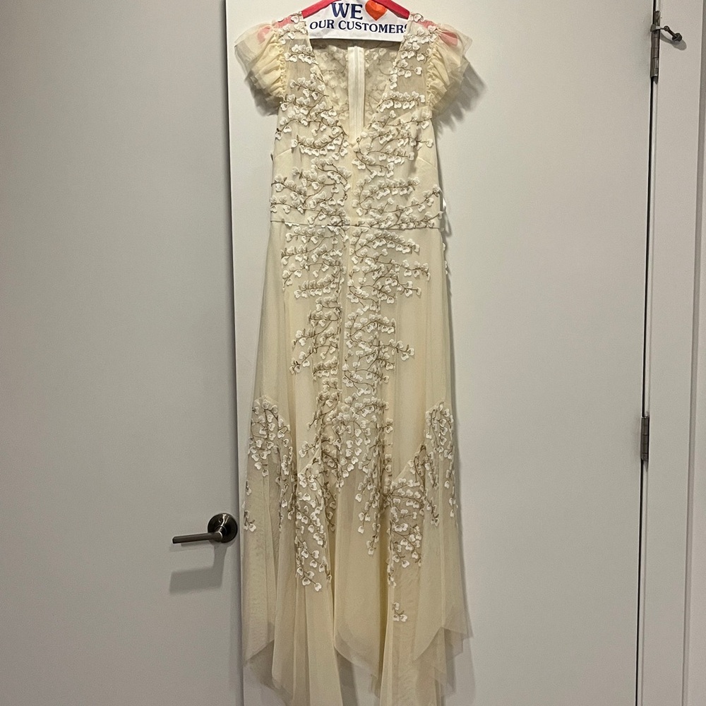 BCBGMaxAzria Cream Lace Dress